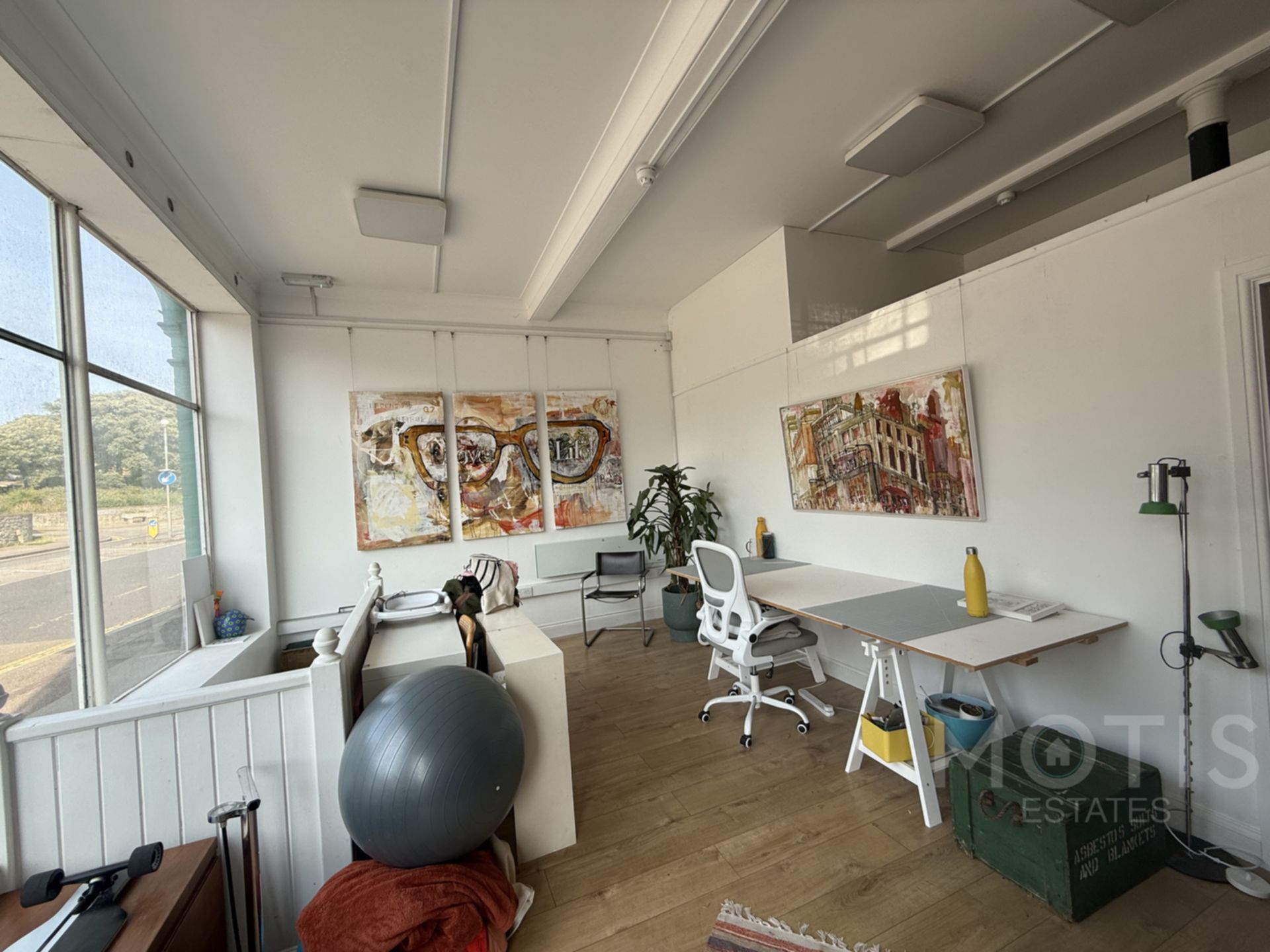 Photo 5