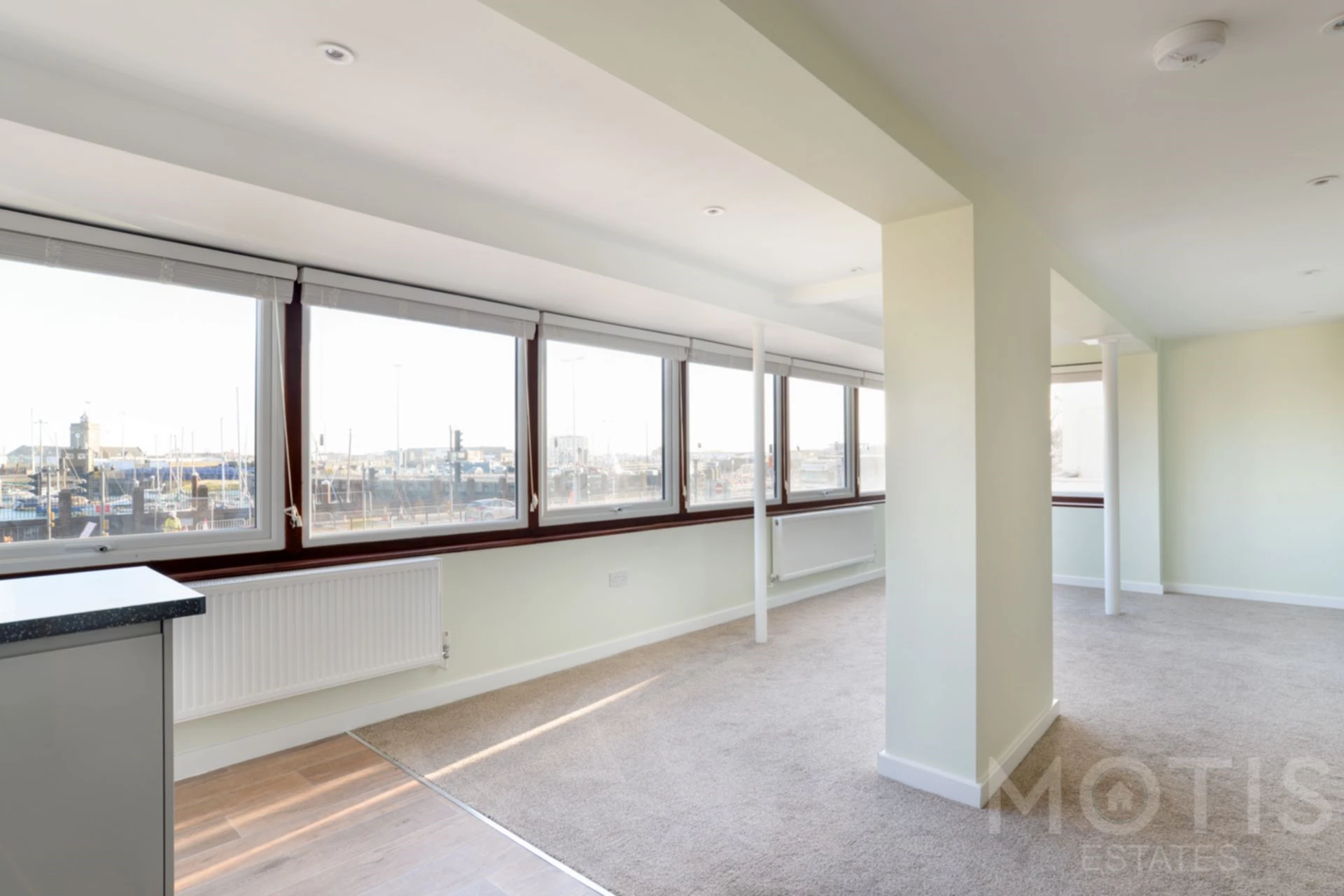 Snargate St Dover CT17