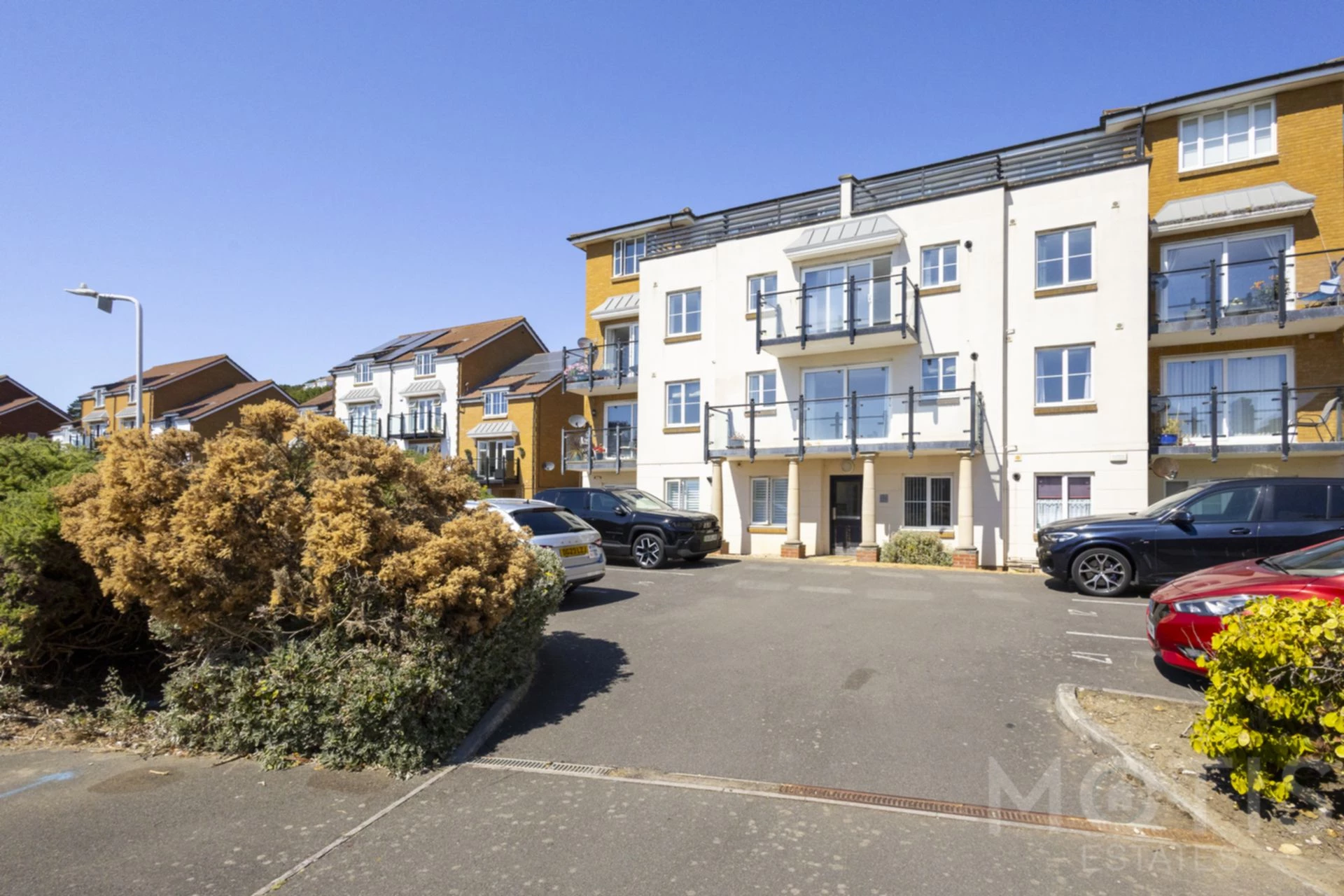 Let Agreed Lower Corniche