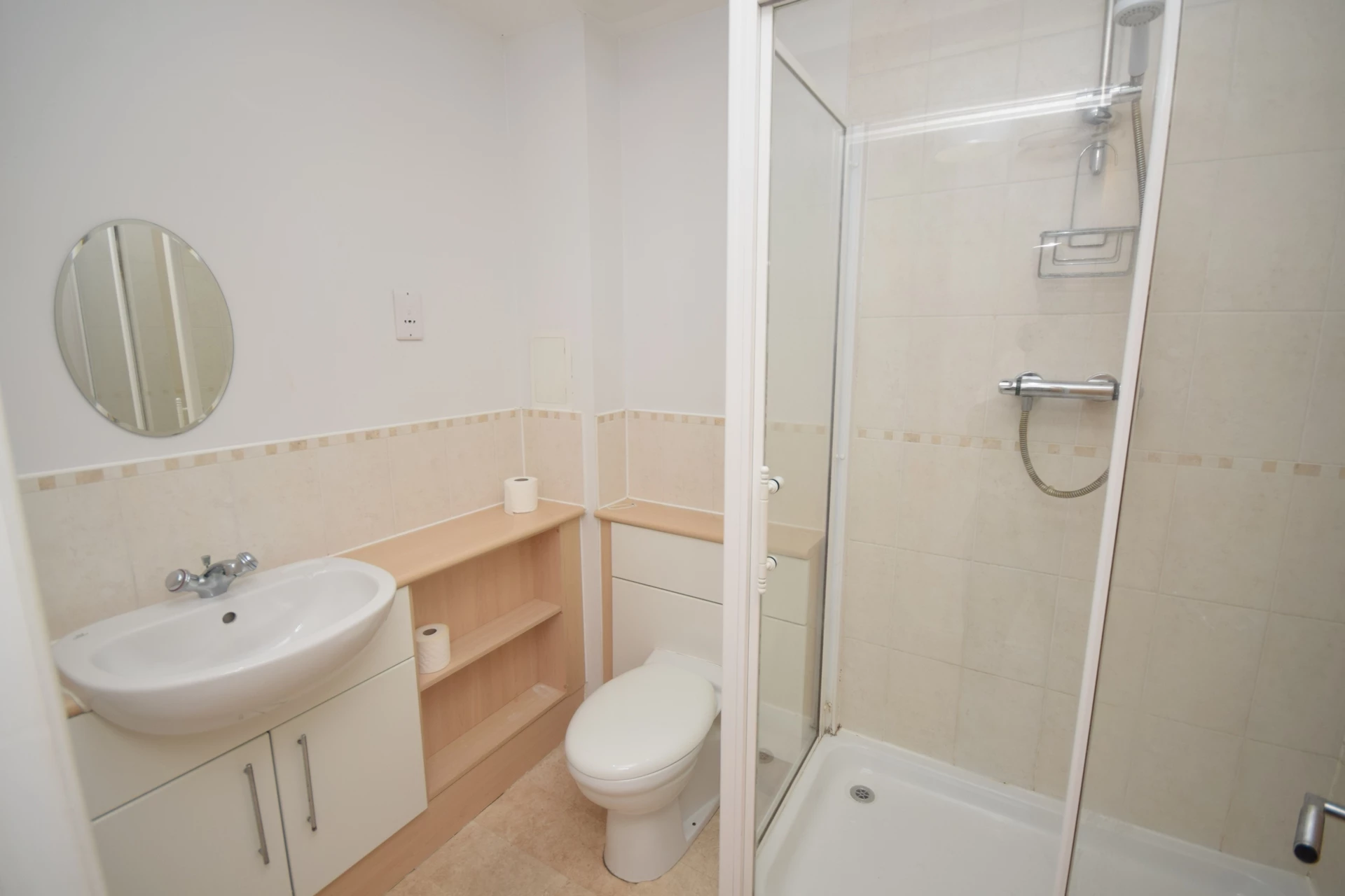 Master En Suite Bathroom