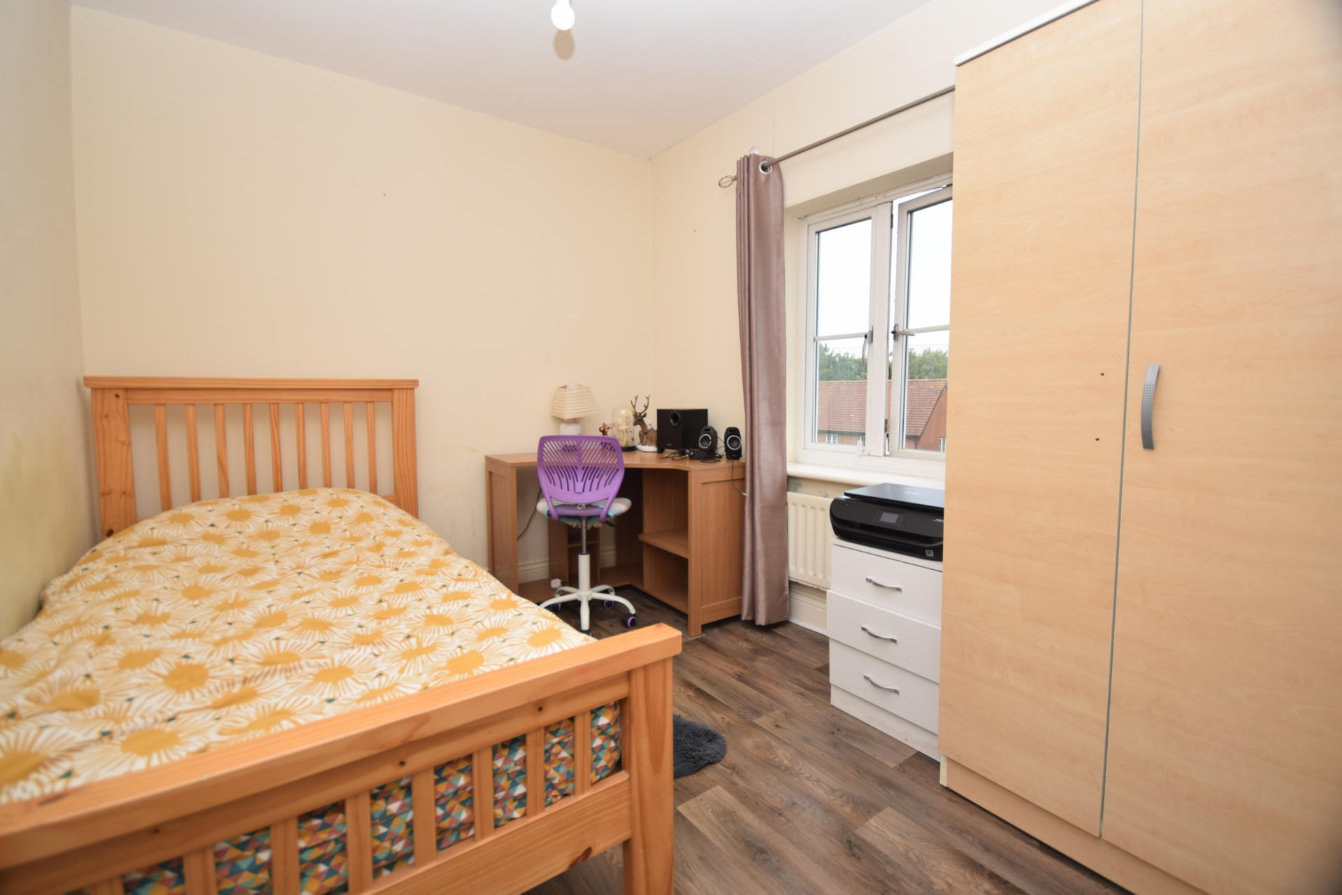 Top Floor Bedroom 4