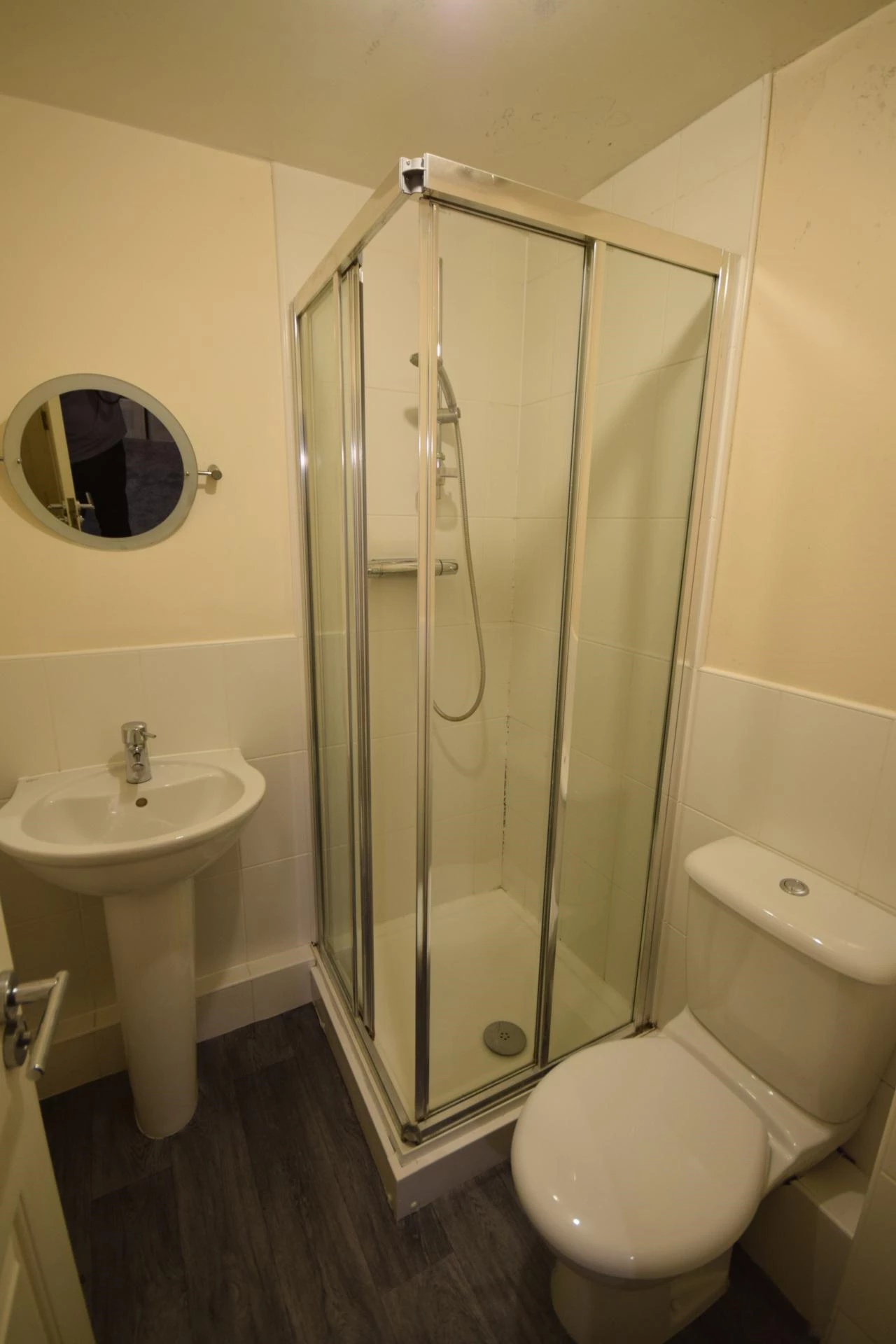 Master En Suite Bathroom