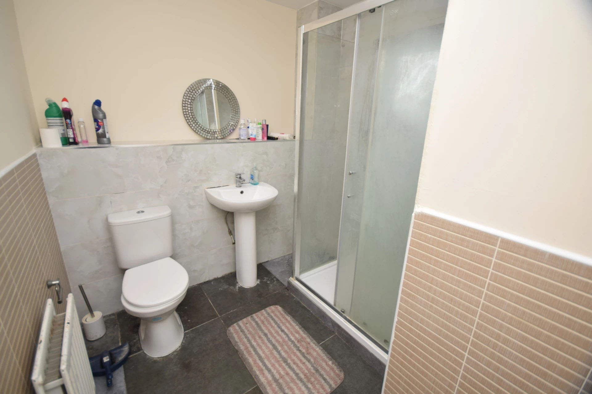 Top Floor Bathroom