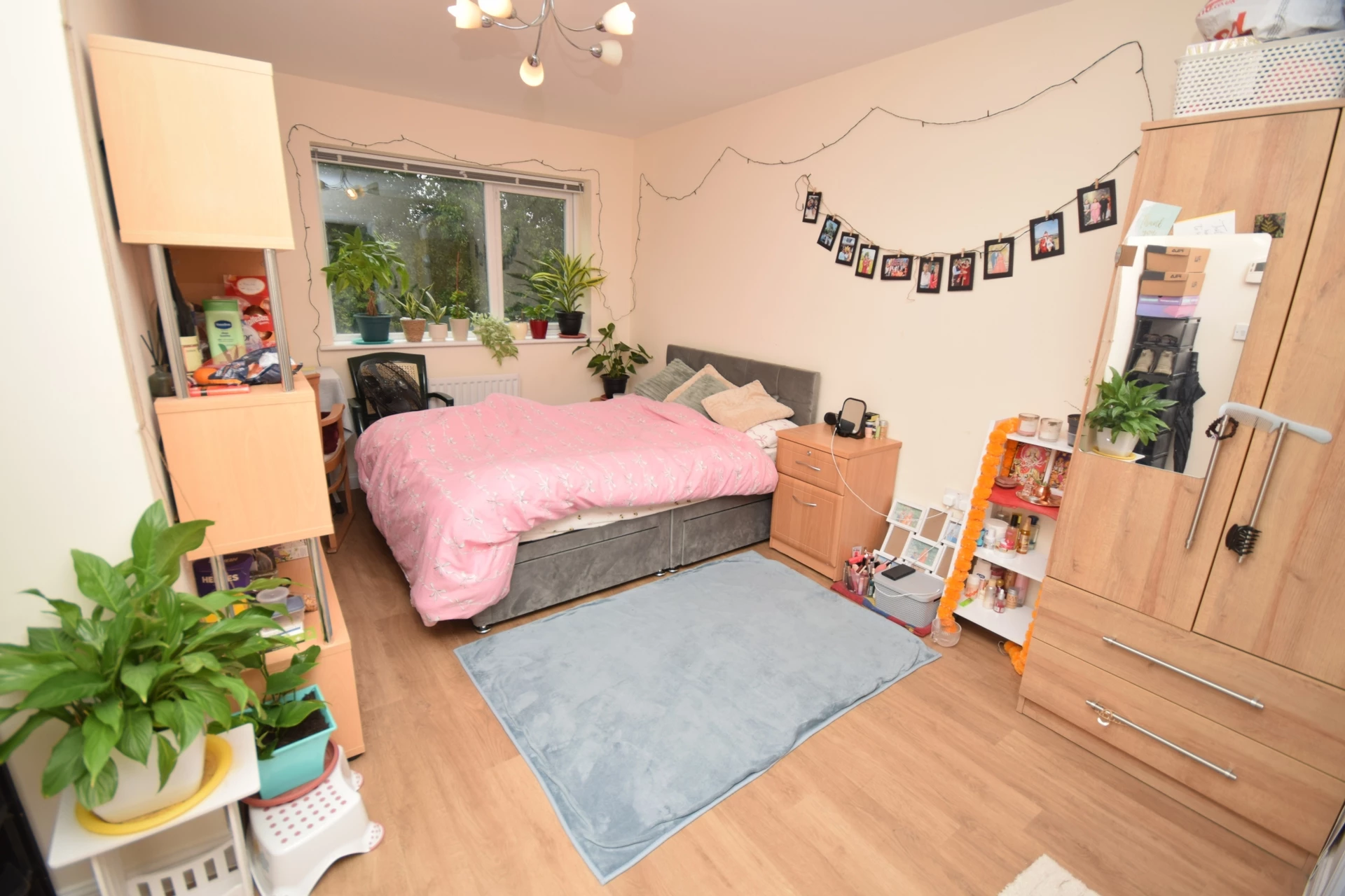Top Floor Bedroom 6 with En Suite