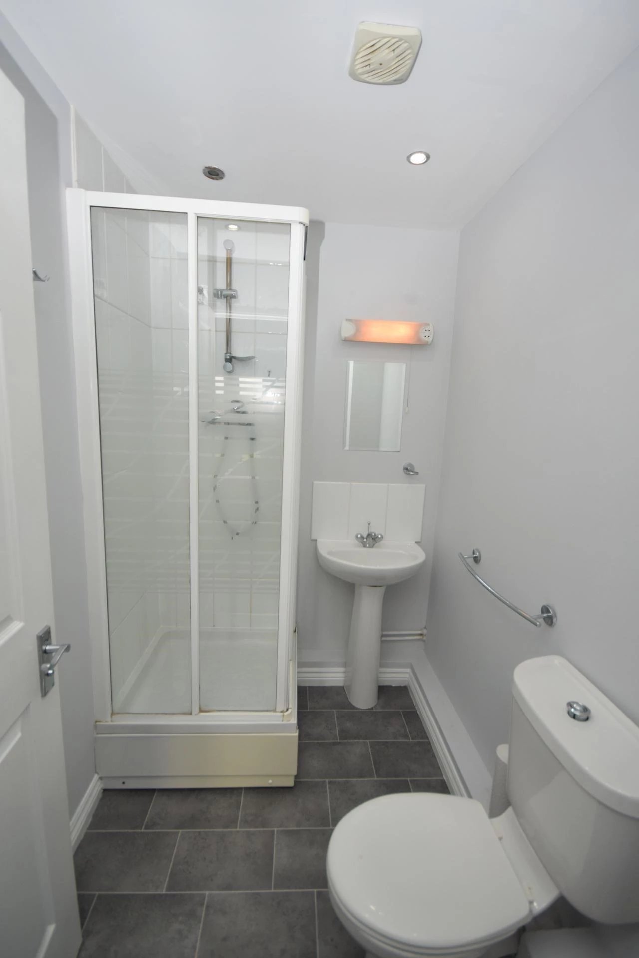 Master En Suite Bathroom