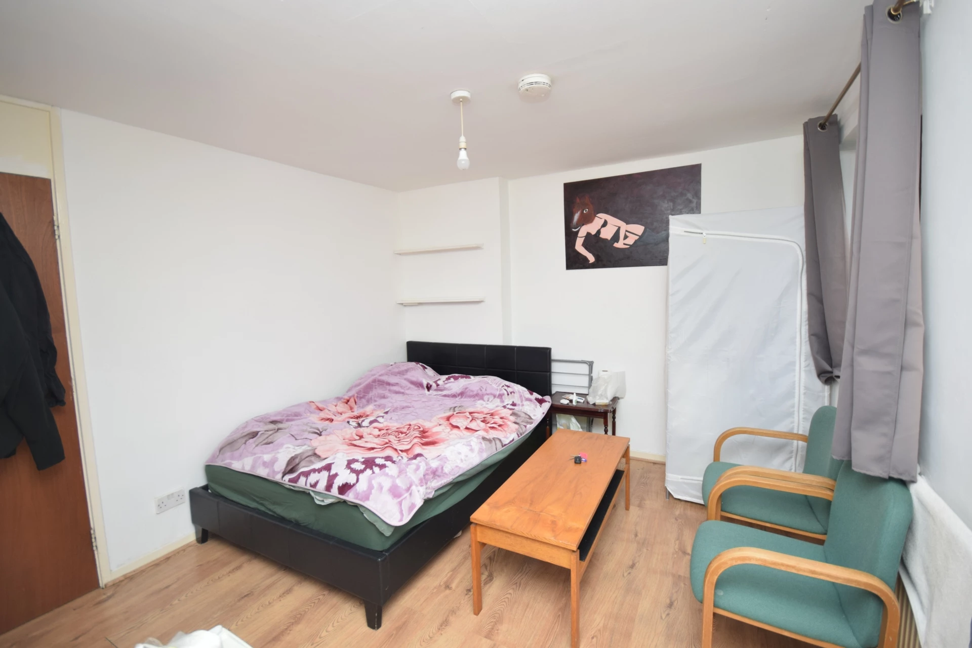 Upstairs Double Bedroom 2