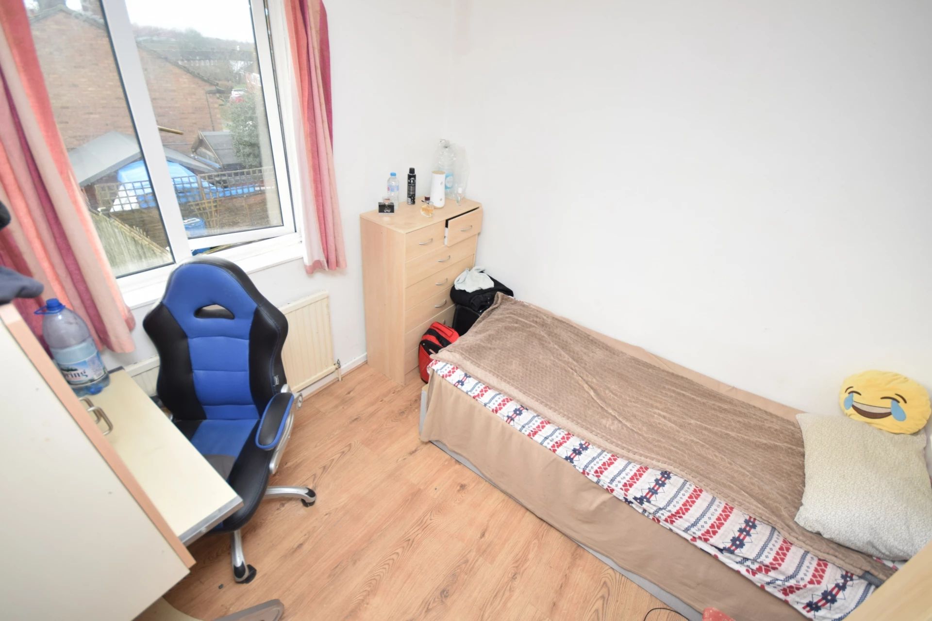 Upstairs Single Bedroom 3