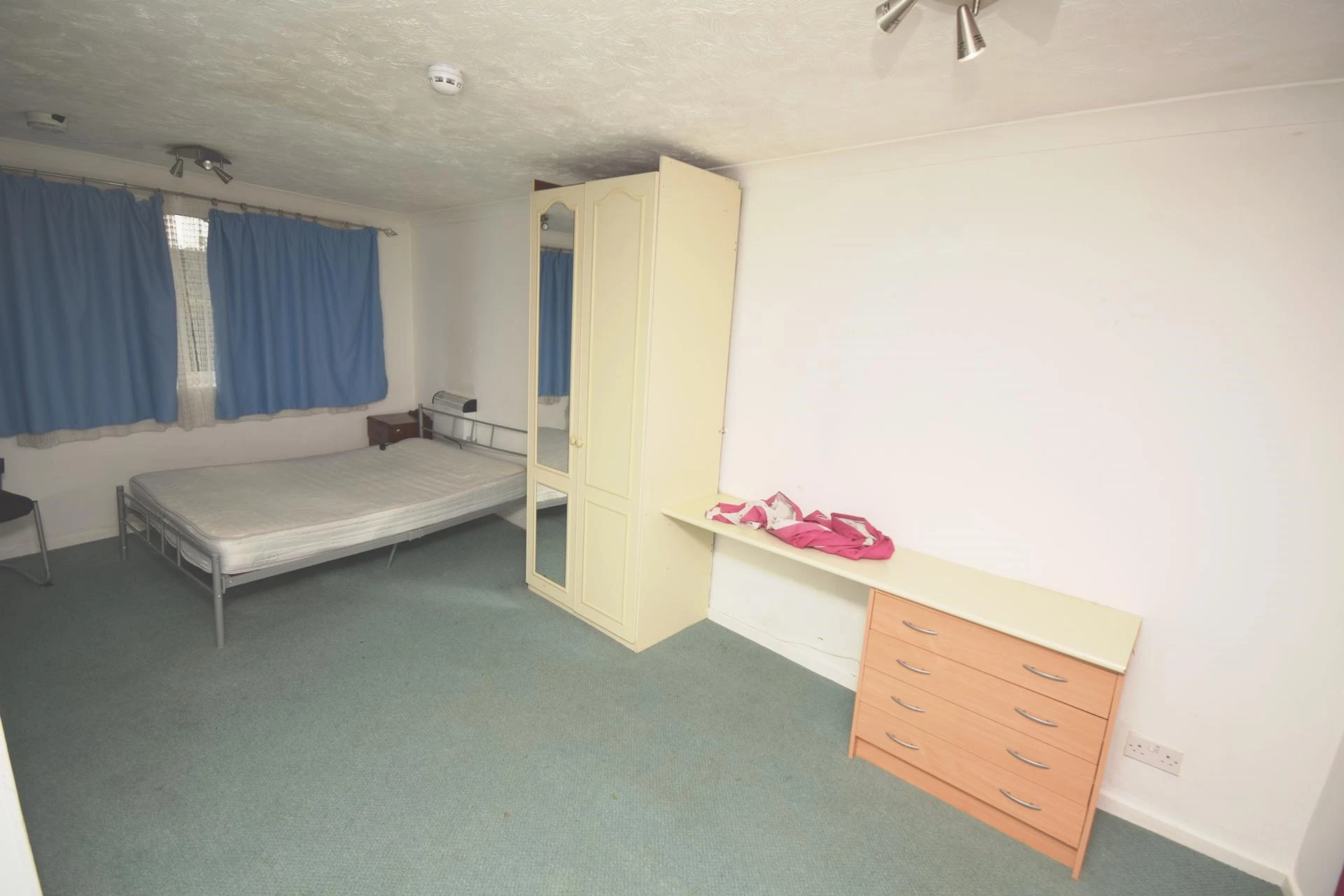 Downstairs Bedroom 1