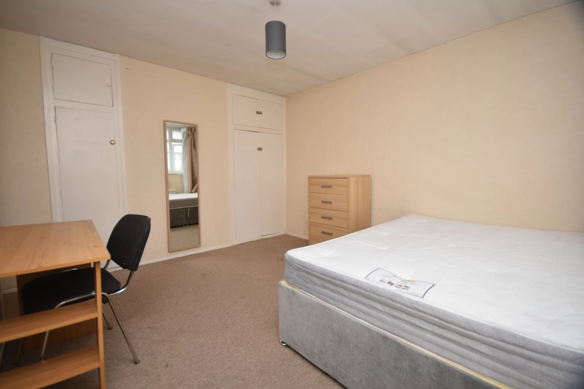 Downstairs Double Bedroom 2