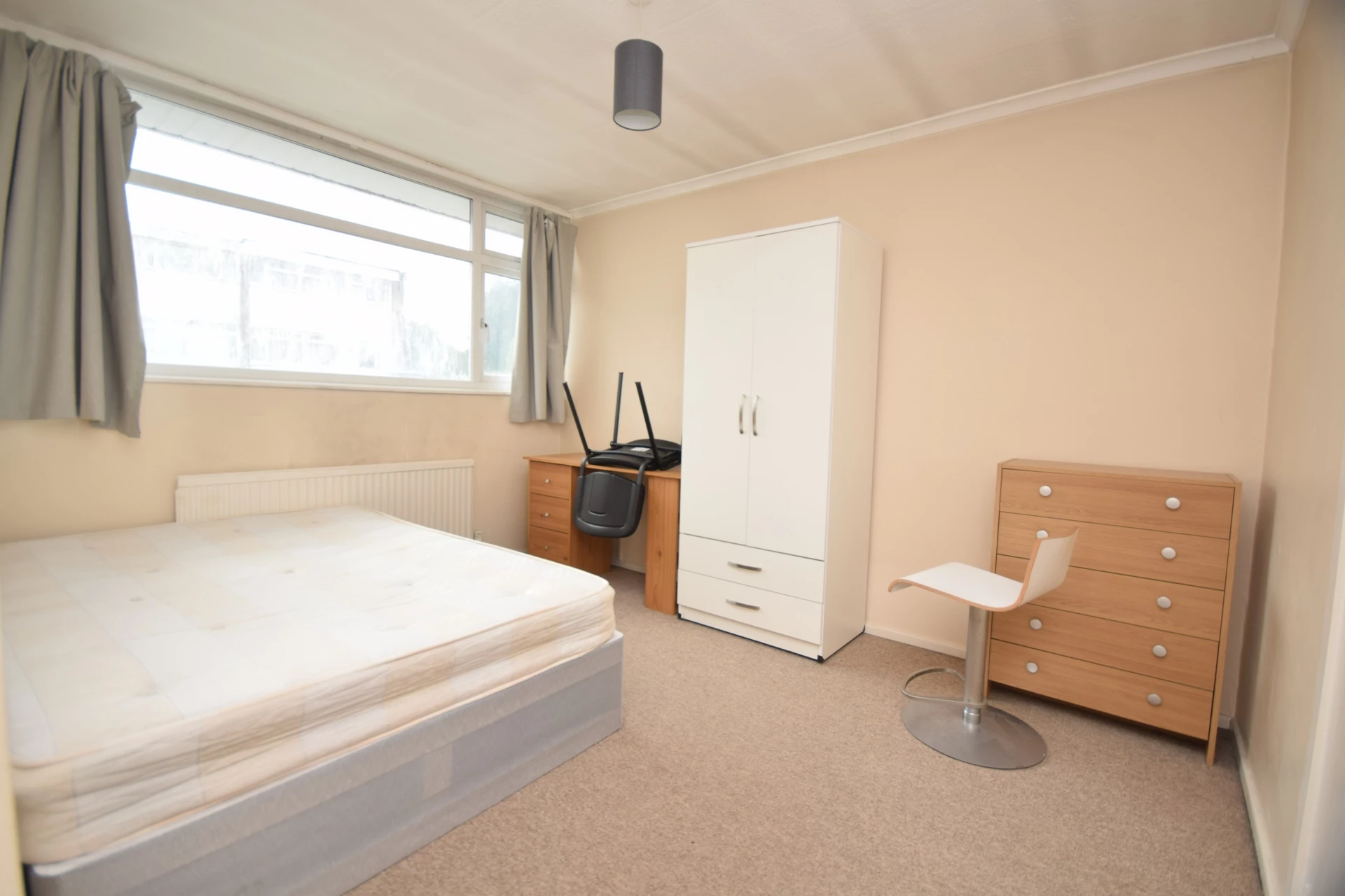 Downstairs Double Bedroom 3