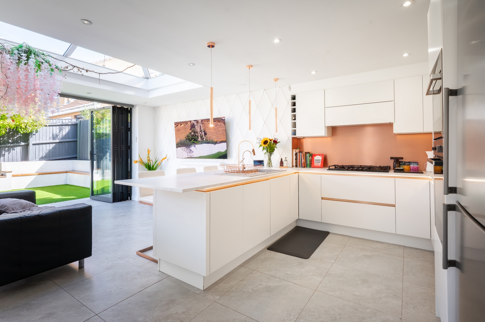 Kitchen/Entertainment