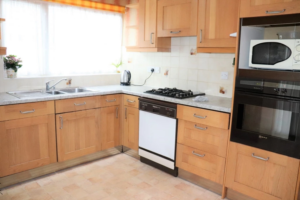 Woodhill Crescent Kenton Harrow HA3
