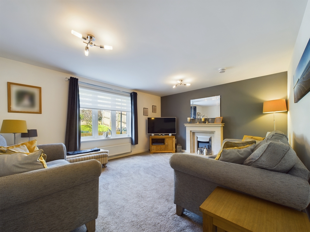 Property For Sale Millbank Avenue, PA7 4 Bedroom Detached