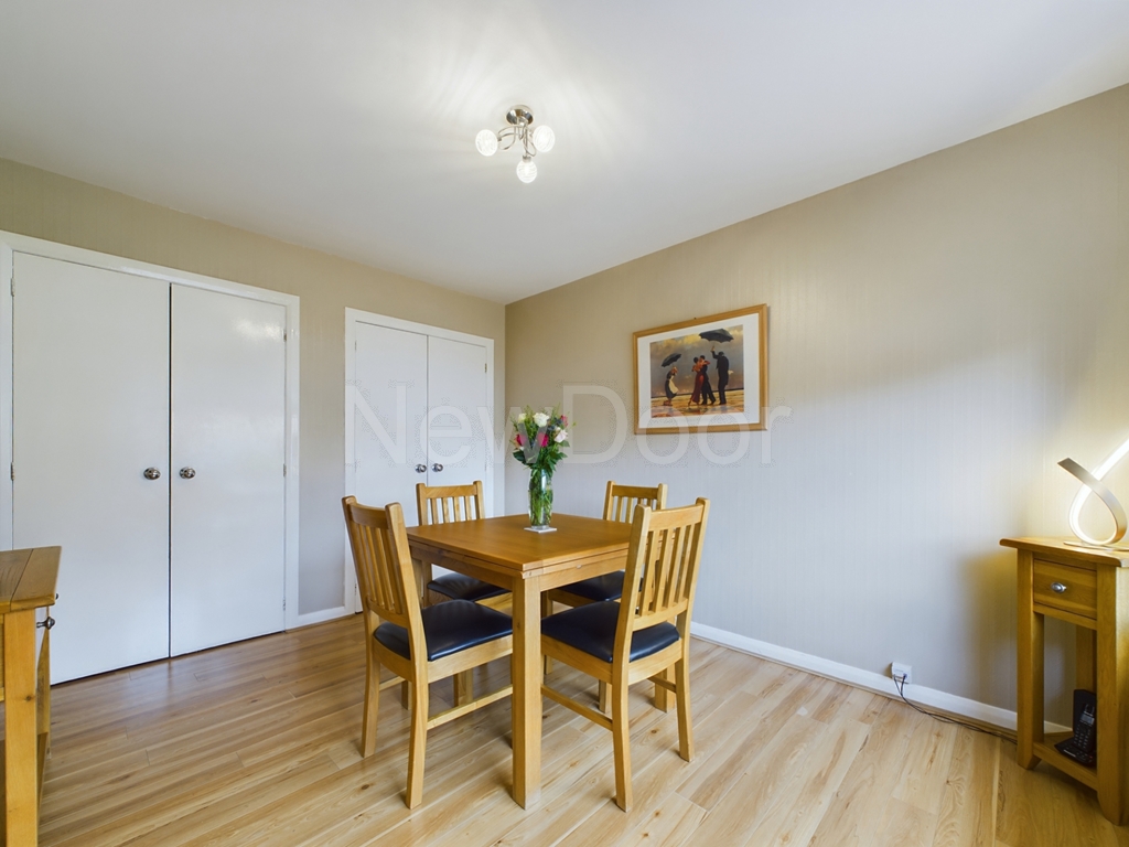 Property For Sale Turnhill Gardens, Erskine, PA8 3 Bedroom Semi