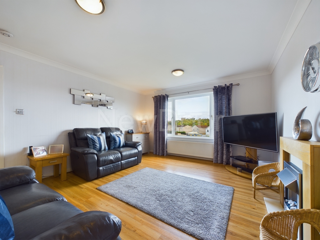 Property For Sale Turnhill Gardens, Erskine, PA8 3 Bedroom Semi