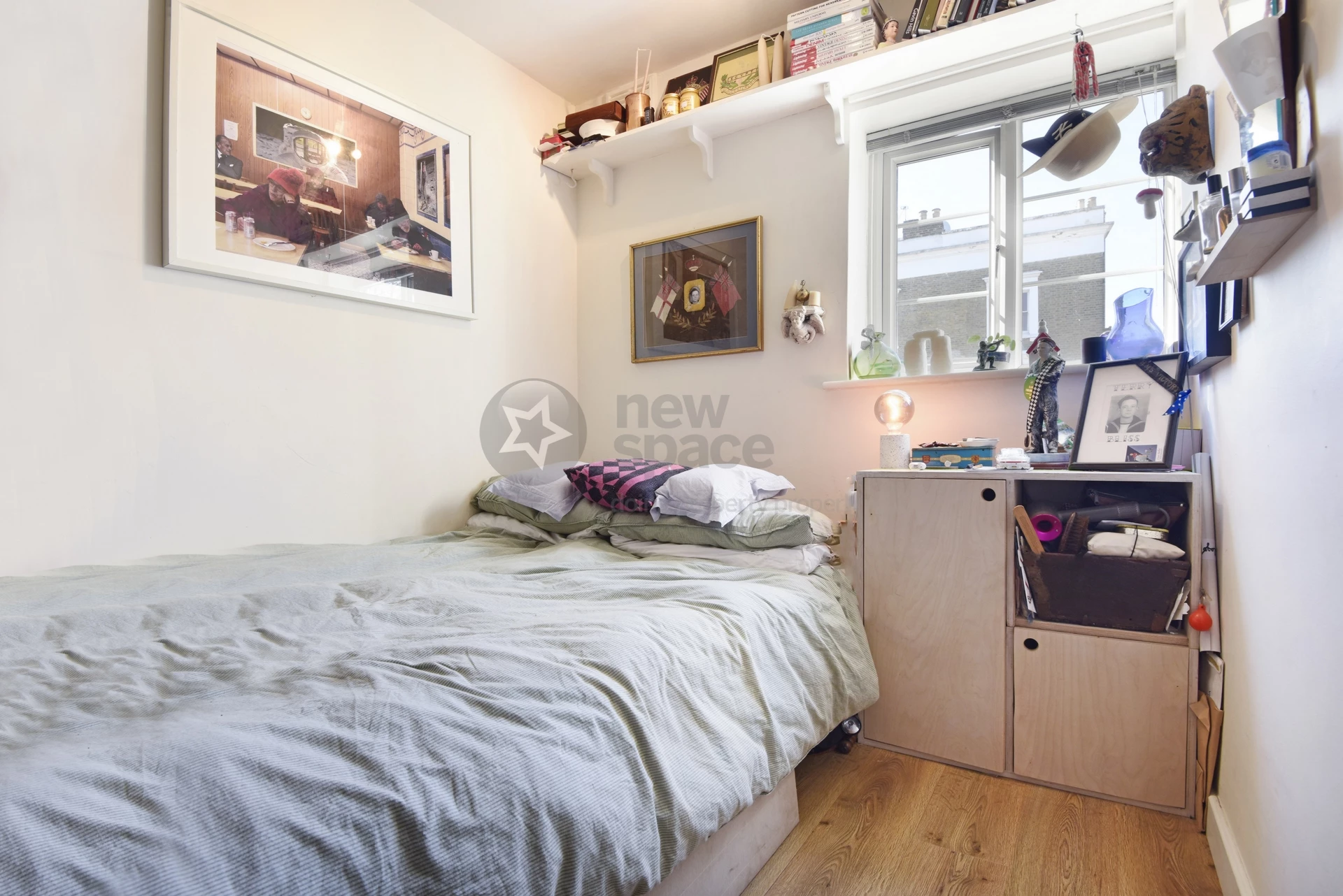 Photo 1