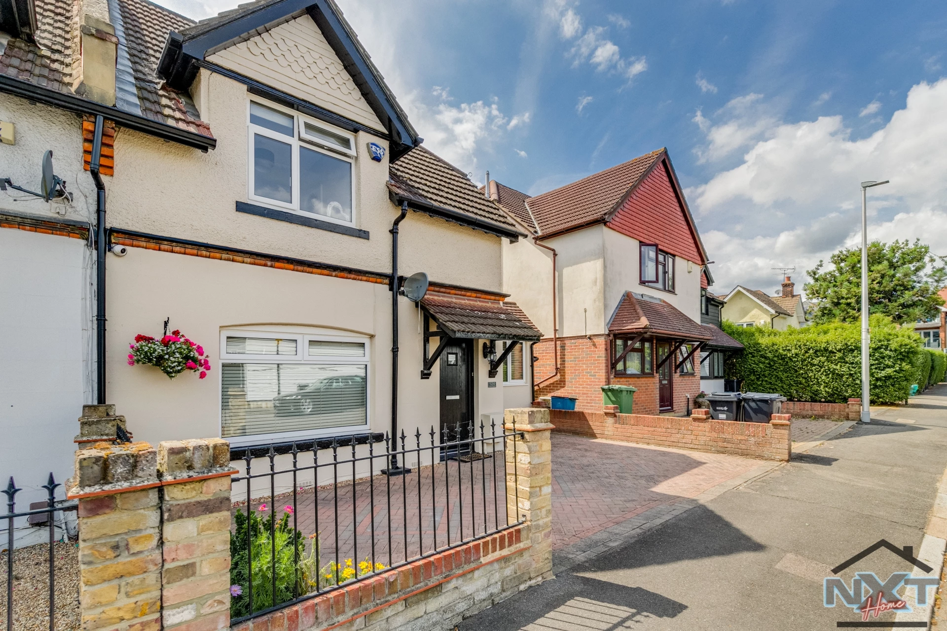 Long Green Chigwell Essex IG7