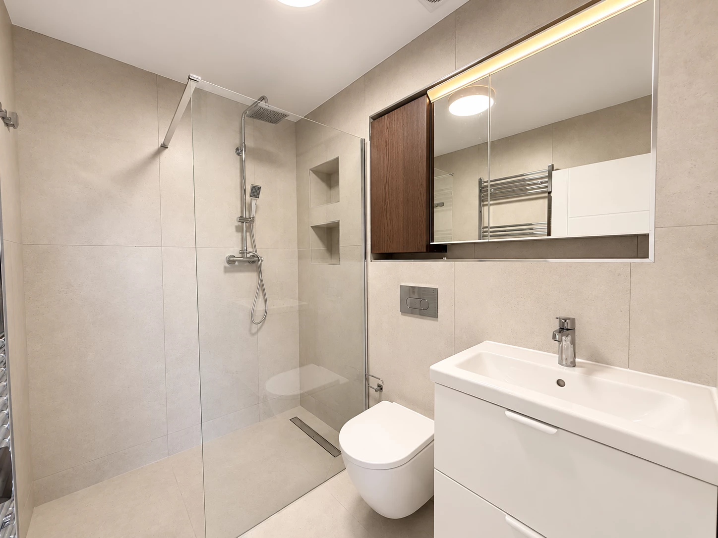 Ensuite