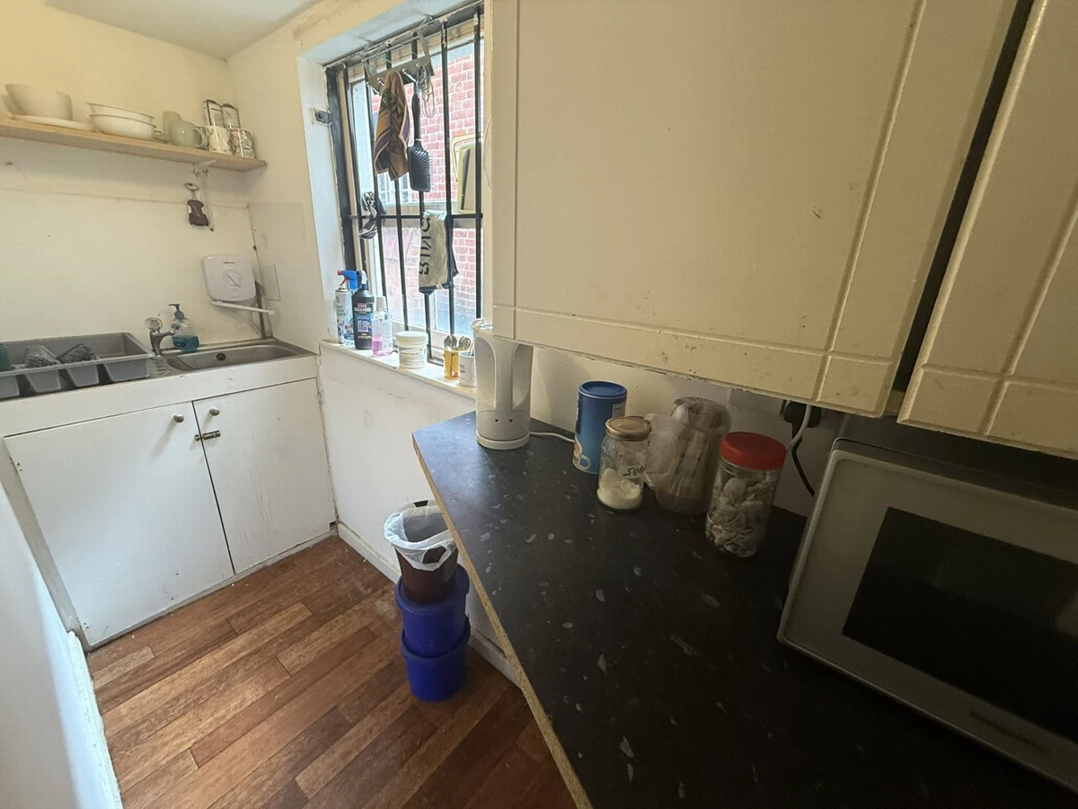 Kitchenette