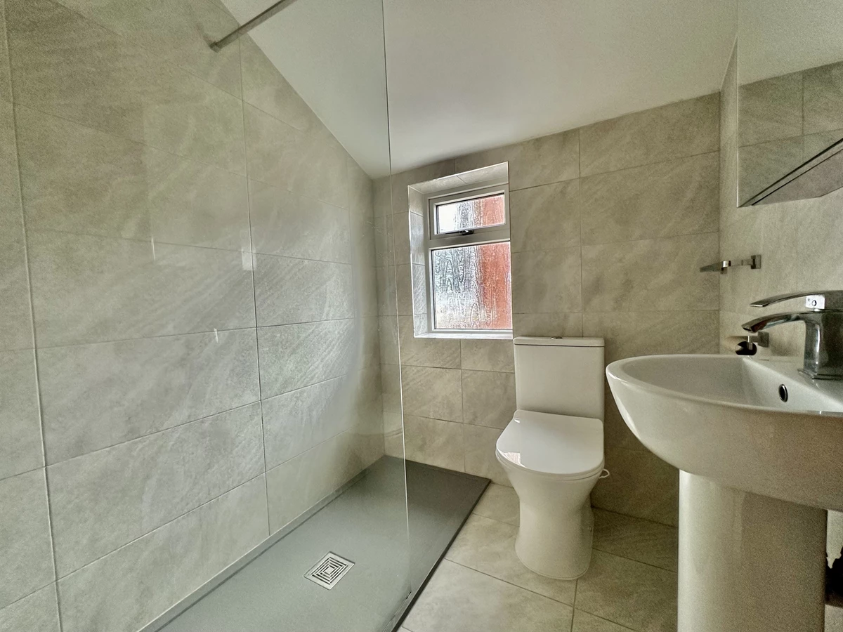 Family Shower Room