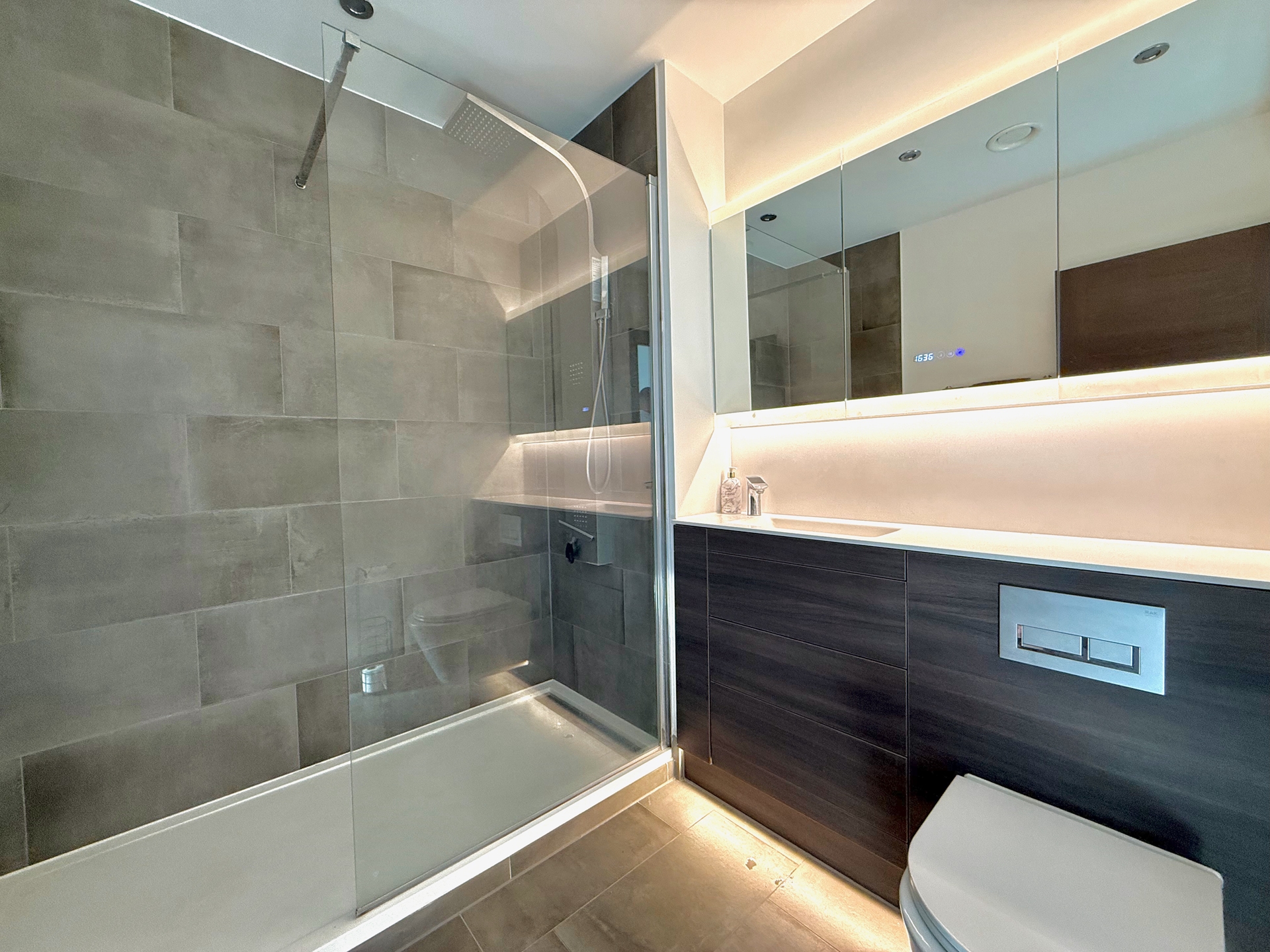En-Suite Shower Room