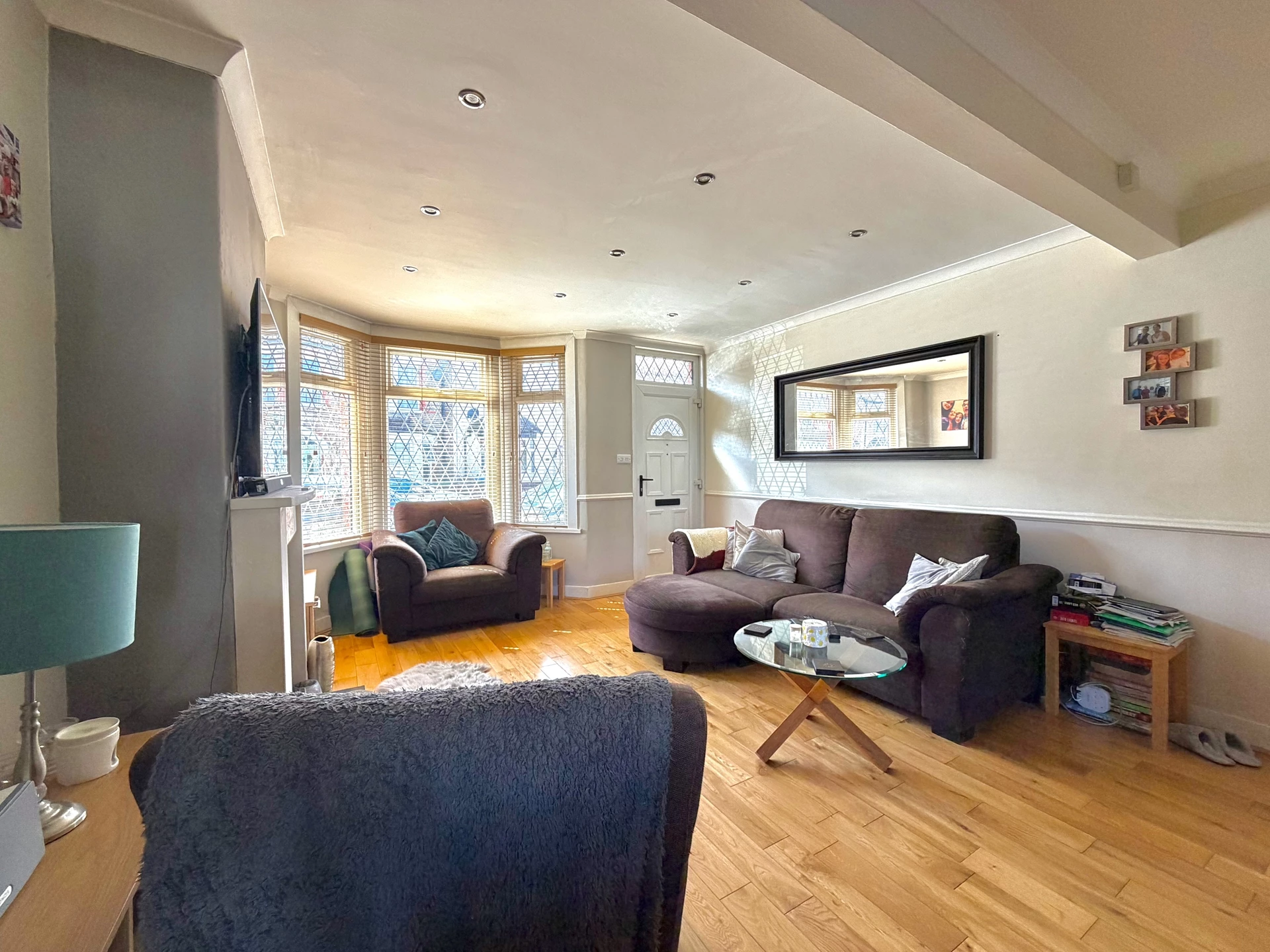 Living/Dining Area