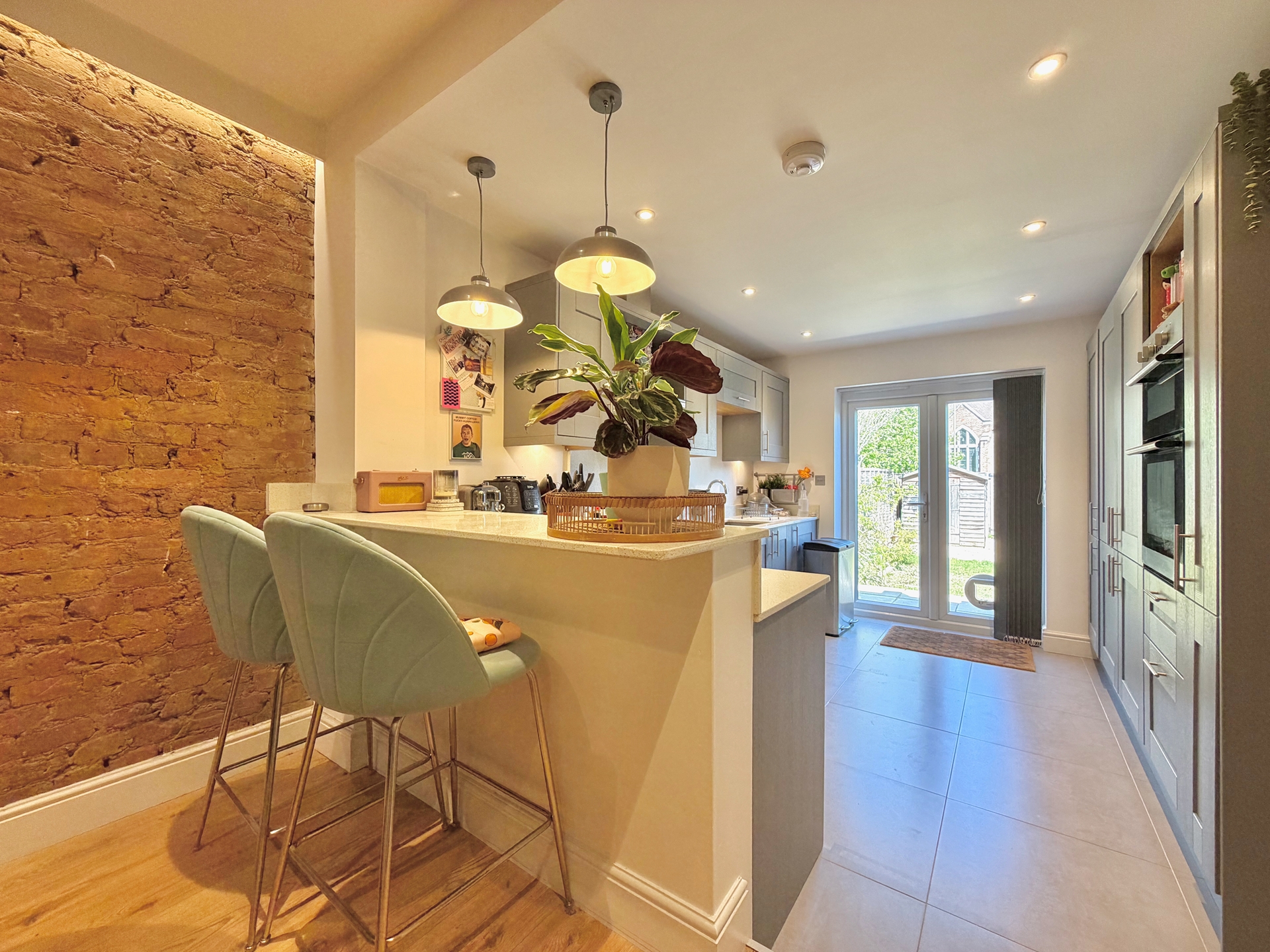 Breakfast Bar