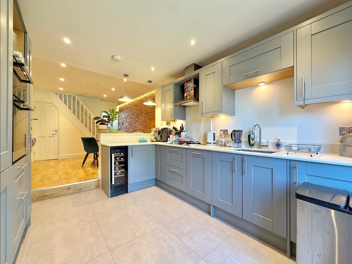 Kitchen Return