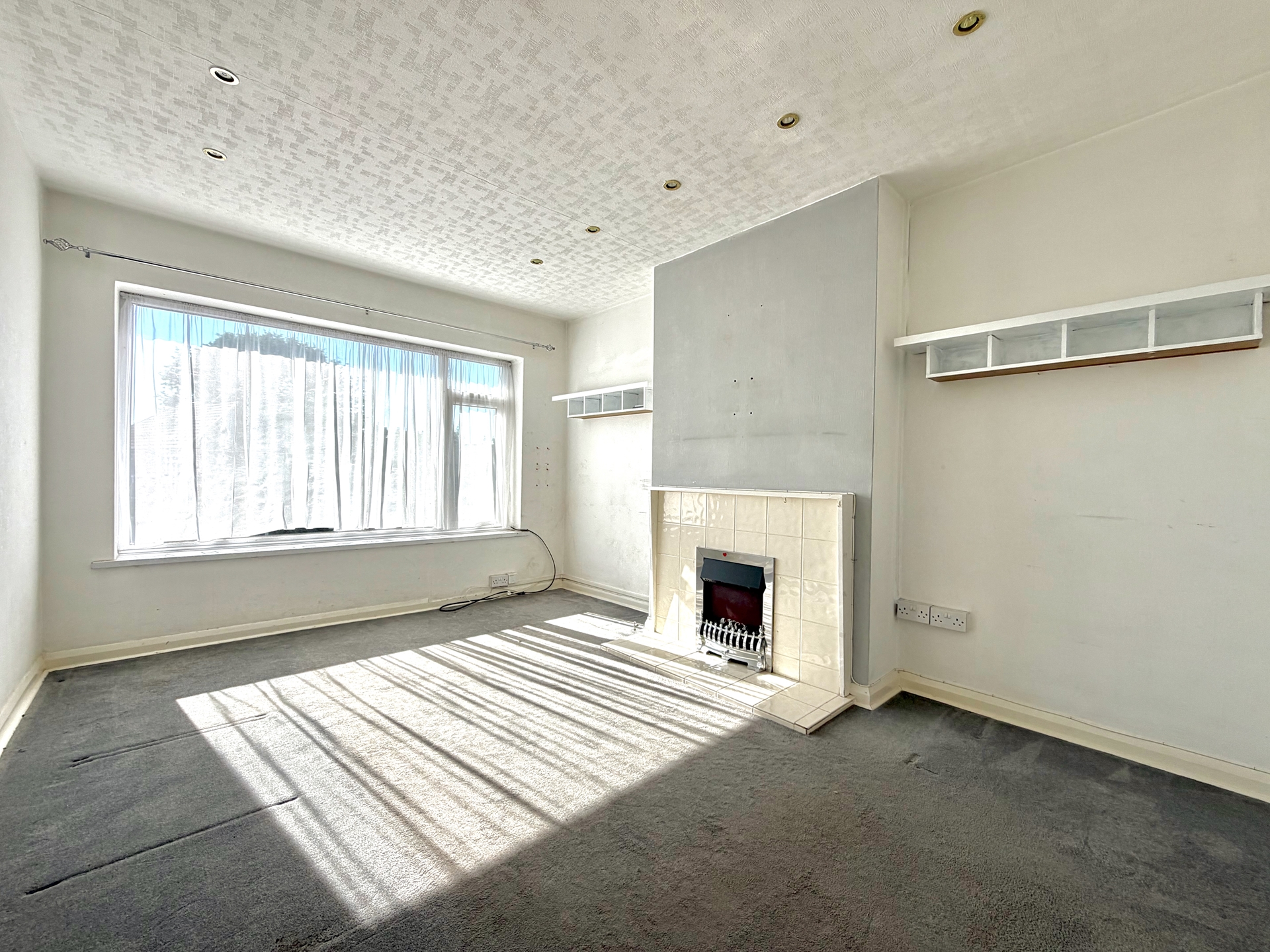 Living/Dining Area