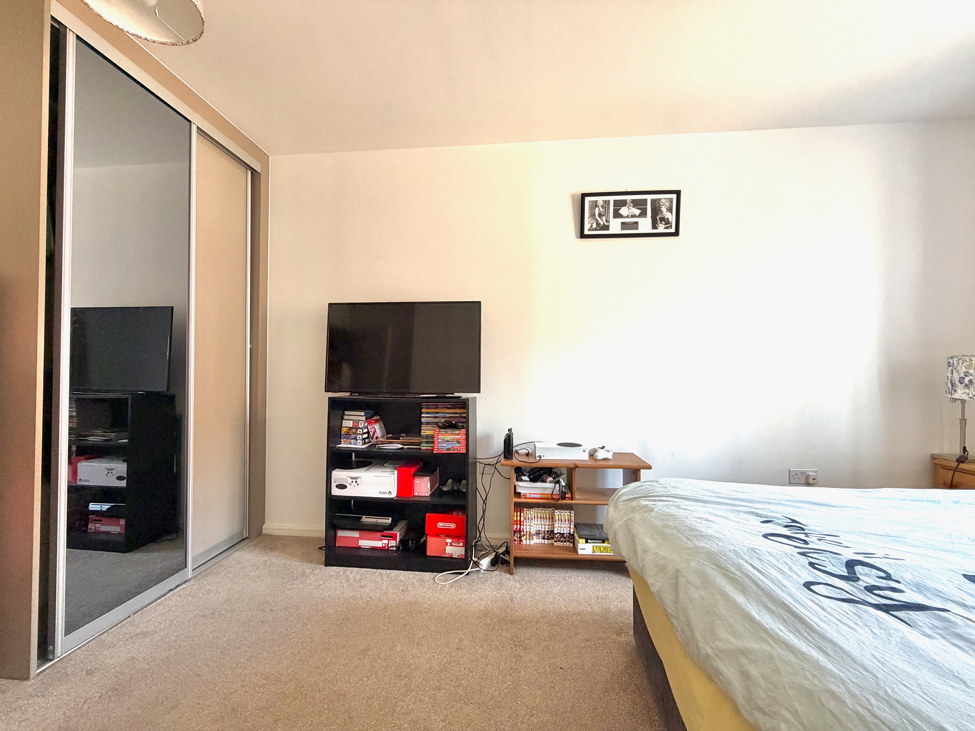 Bedroom Cont'd