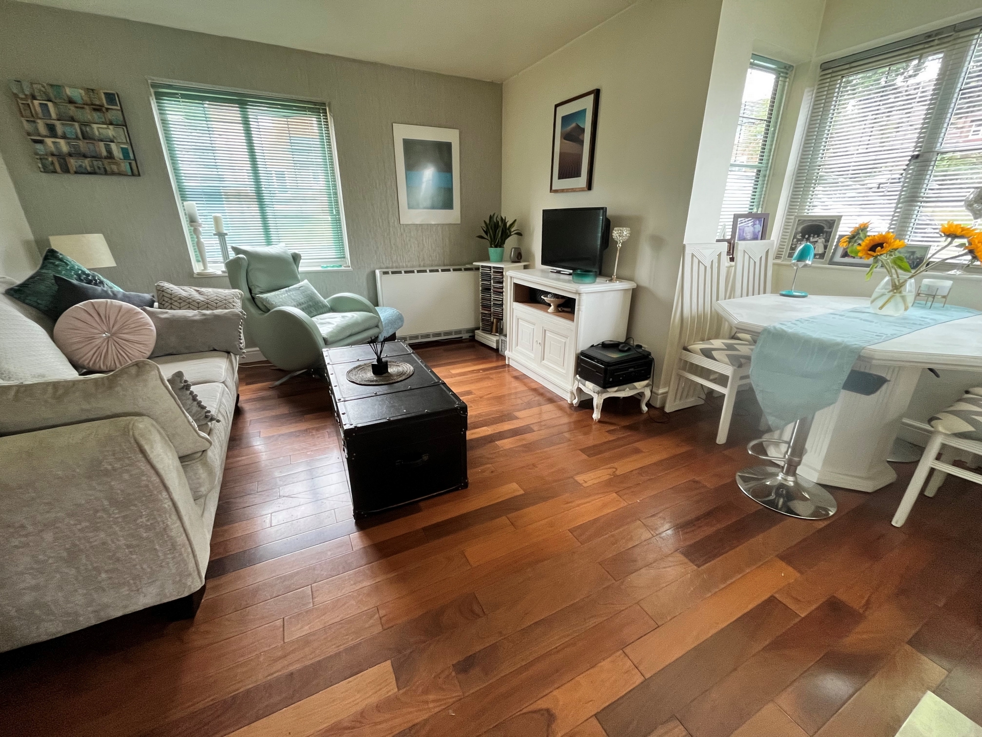 Property For Sale Nell Gwynn Close, Porters Park, WD7 1 Bedroom Flat