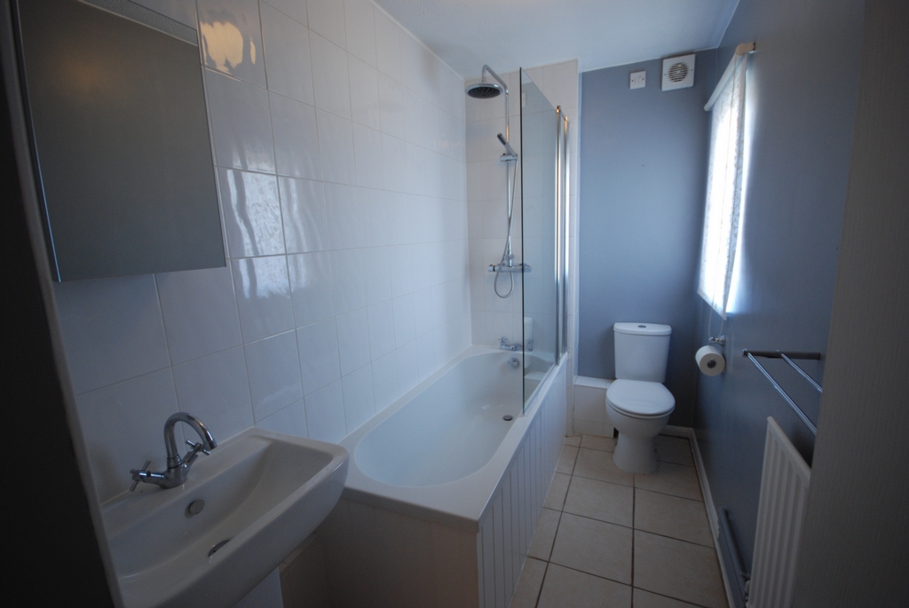 Property To Rent High Street, London Colney, AL2 1 Bedroom Flat