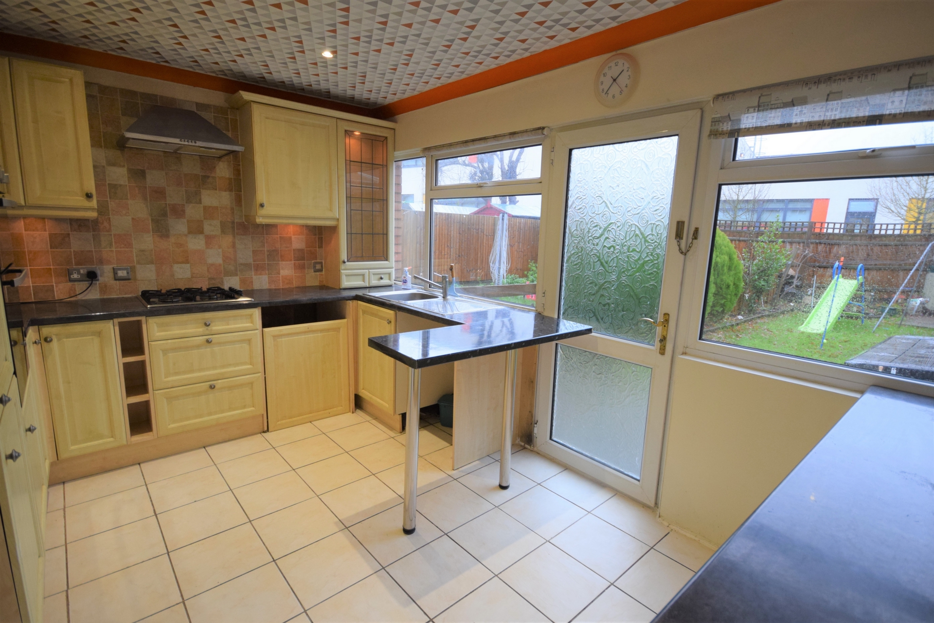 Property To Rent Parkway Court, St Albans, AL1 3 Bedroom Terraced