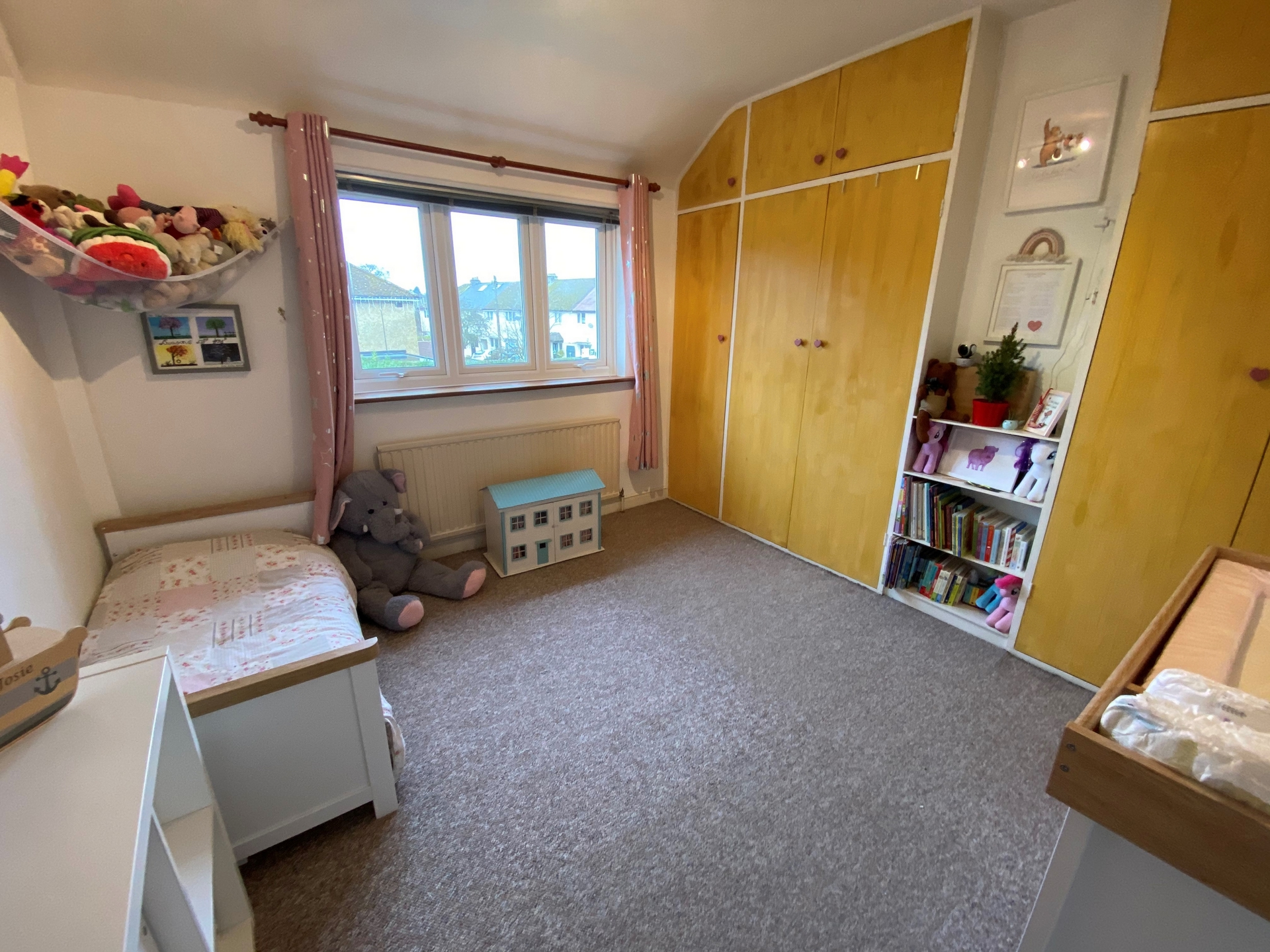 Property For Sale Coombes Road, London Colney, AL2 3 Bedroom Terraced