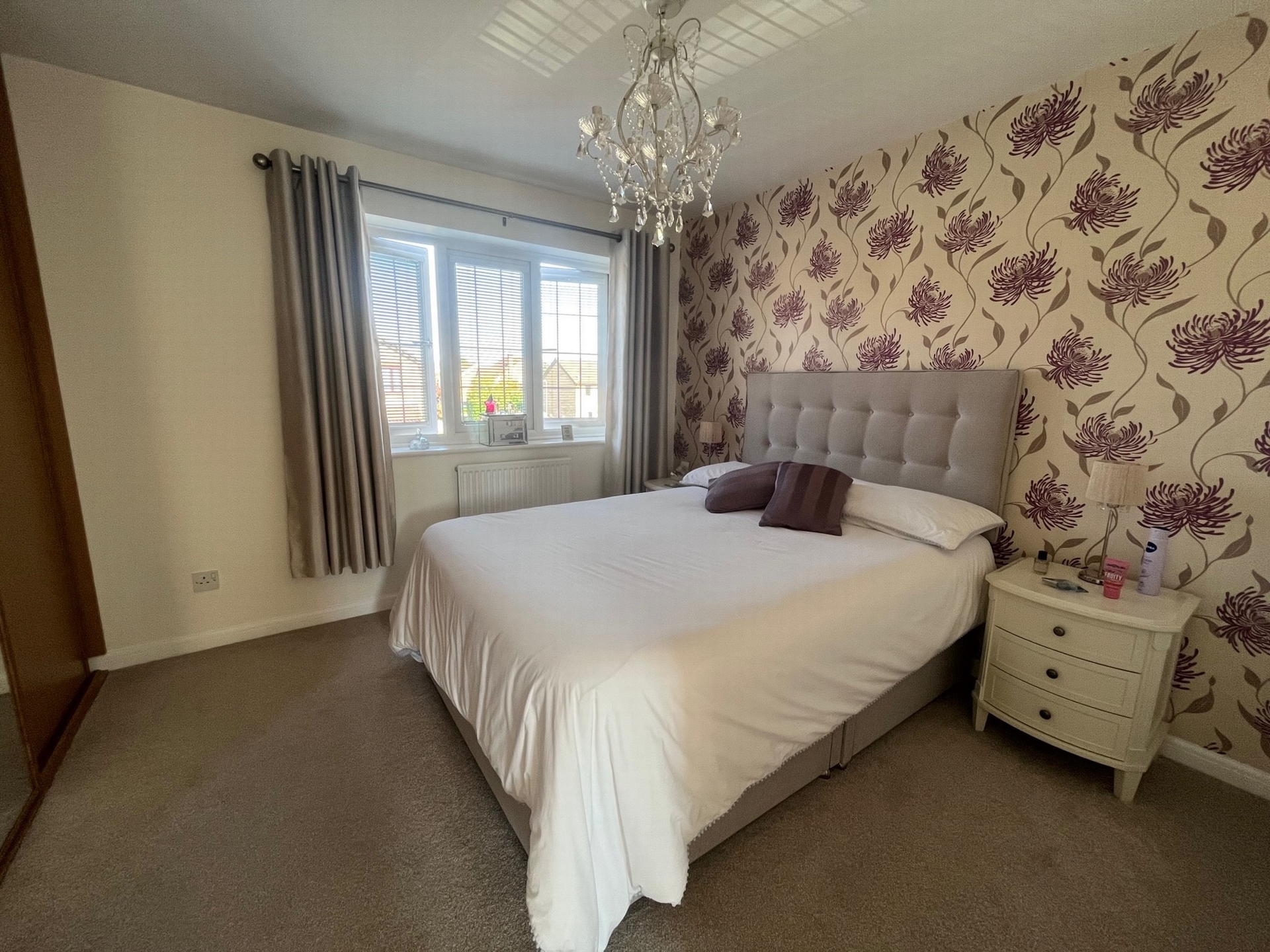 Property For Sale Abbey Drive, Abbots Langley, WD5 2 Bedroom End Of