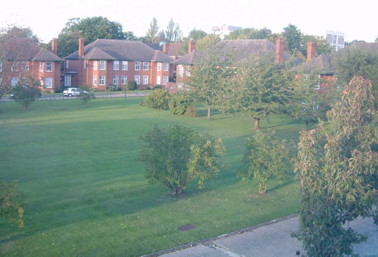 Property For Sale Belmont Close, Cockfosters, EN4 3 Bedroom Apartment