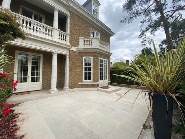 Totteridge Lane Totteridge London N20