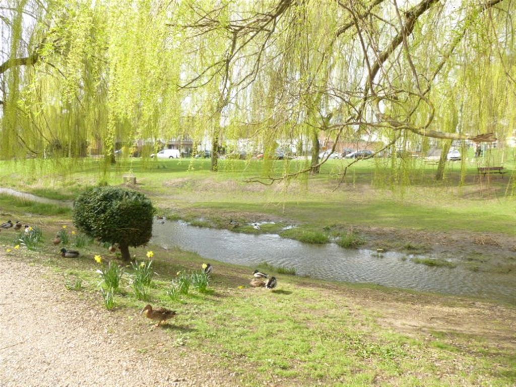 Property For Sale Summers Way, Waterside, London Colney, AL2 2