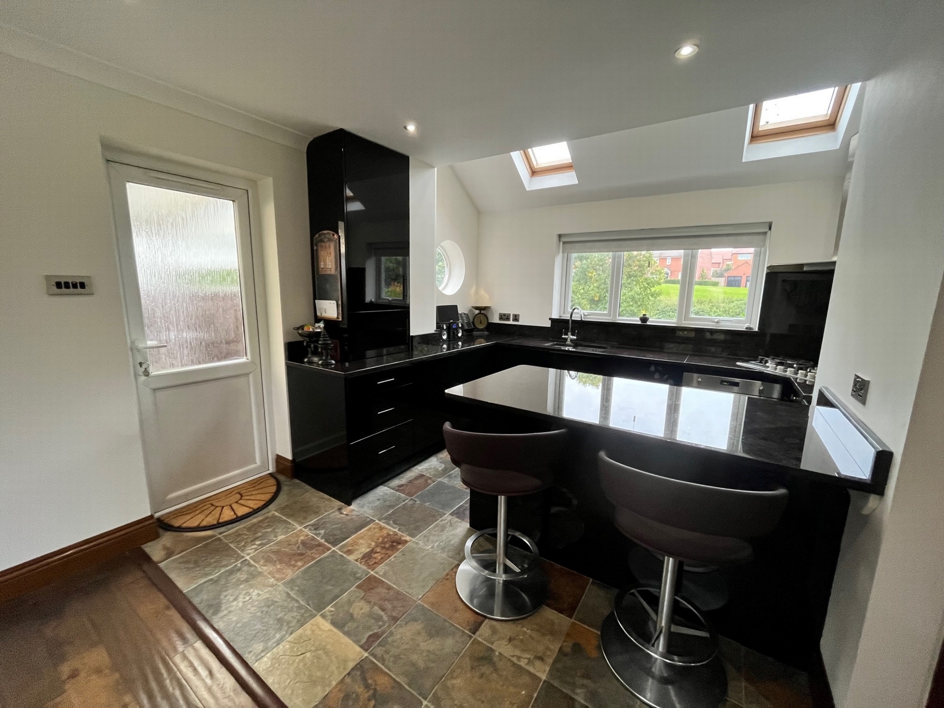 Property For Sale Sandpit Lane, St Albans, AL4 3 Bedroom Semi