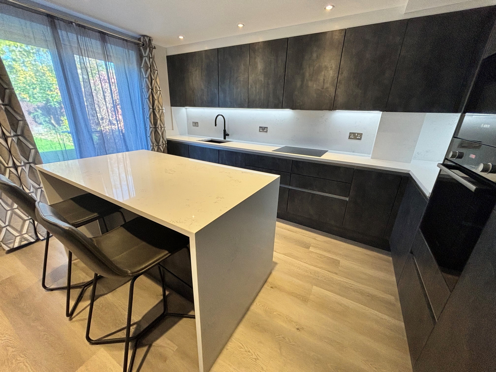 Property For Sale Kent Close, Borehamwood, WD6 2 Bedroom Bungalow