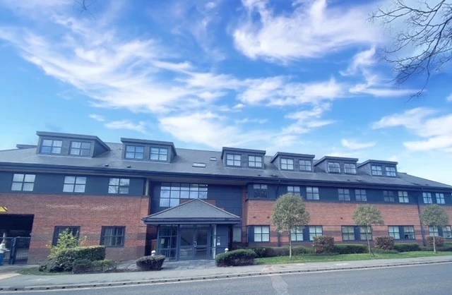 Property photo: Great North Road, Hatfield, AL9