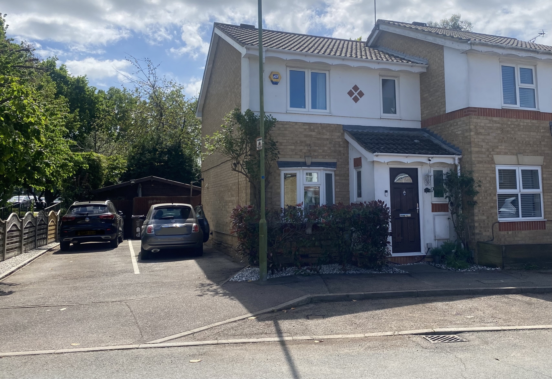 Alsop Close London Colney St Albans AL2