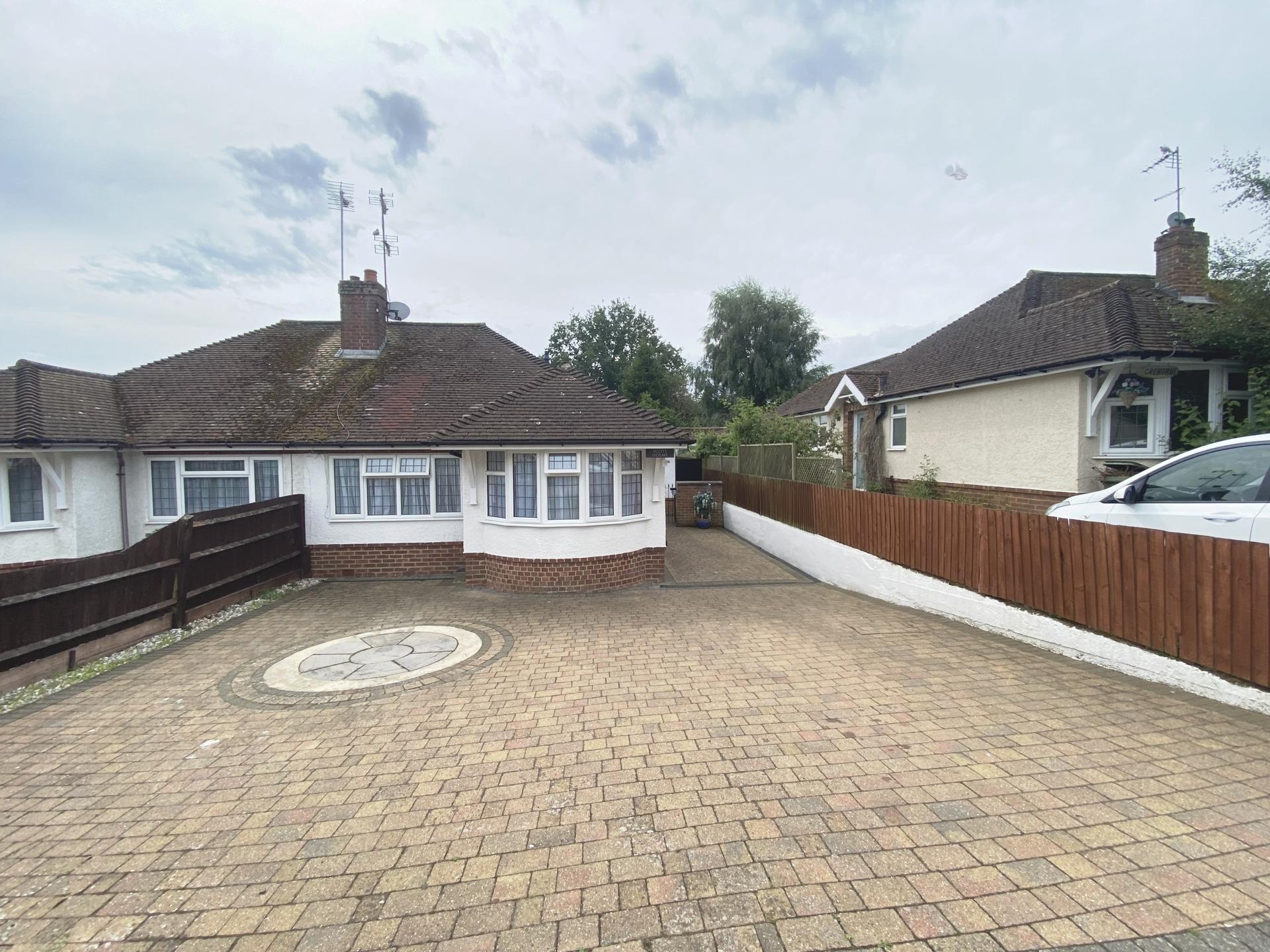 Property For Sale Cavendish Road, Markyate, AL3 2 Bedroom Bungalow