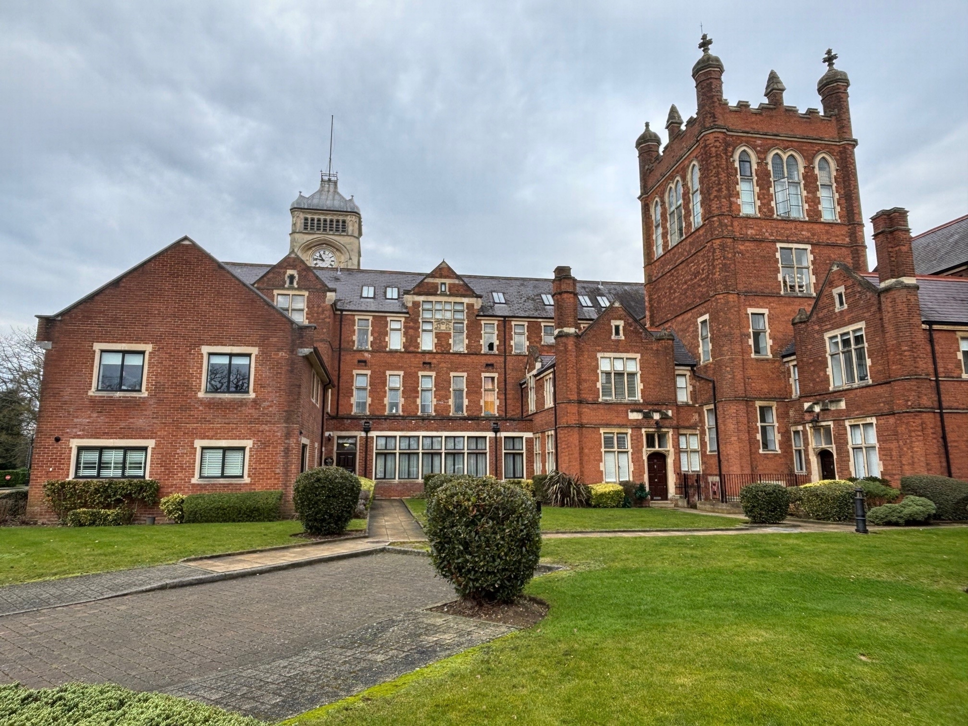 Royal Connaught Drive Bushey Watford WD23
