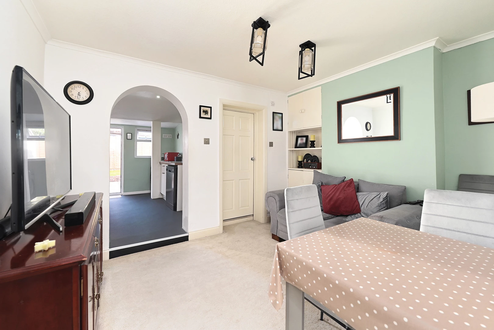 Living Dining Area