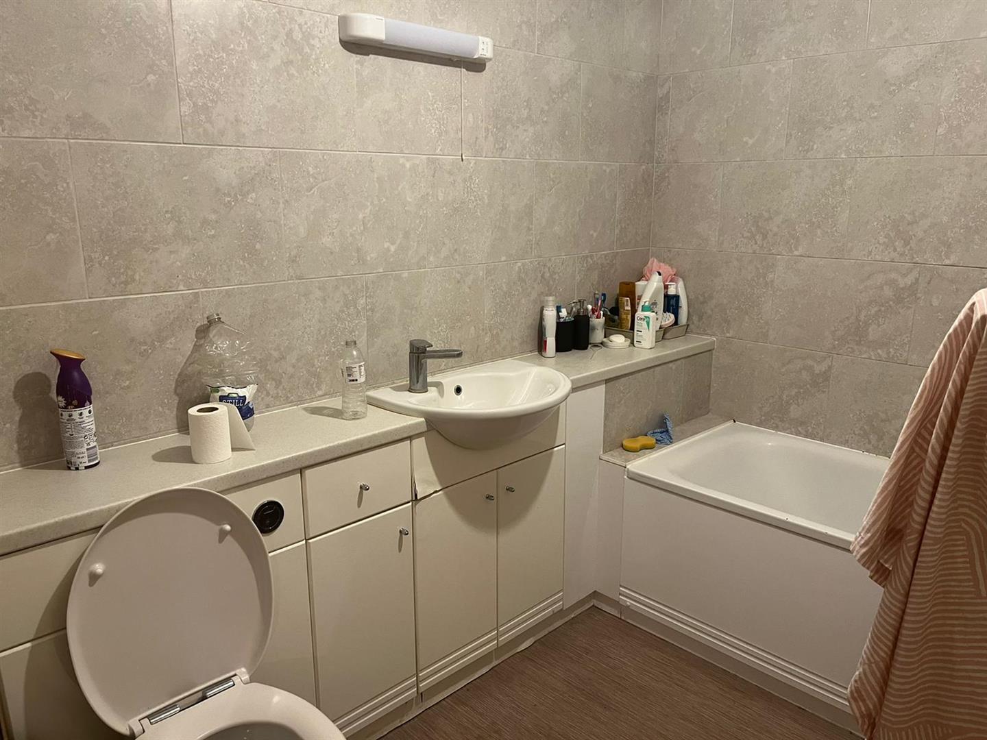 Property To Rent Cavan Court, Hatfield, AL10 2 Bedroom Flat through