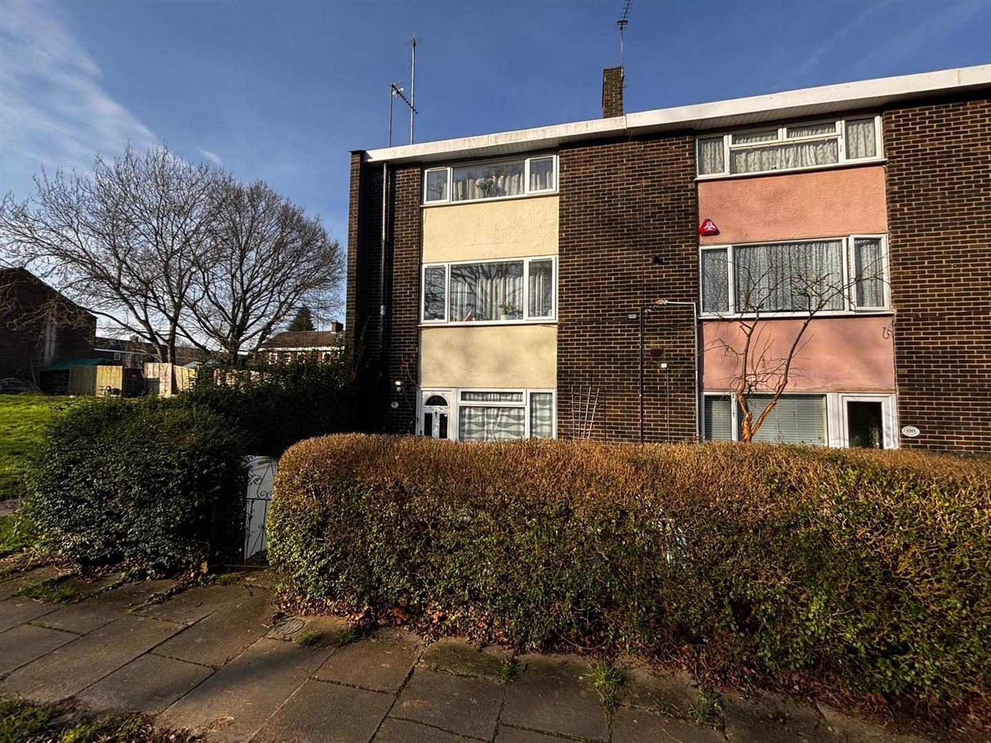 Travellers Lane Hatfield AL10