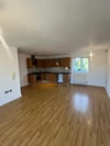 Lounge/kitchen Lounge/kitchen
