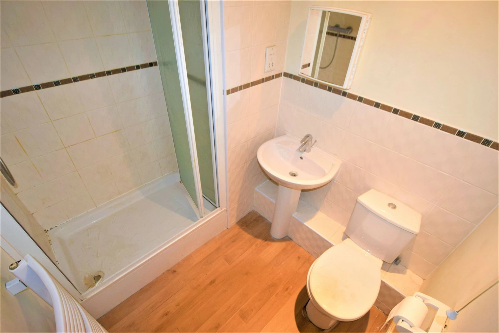 En suite bathroom