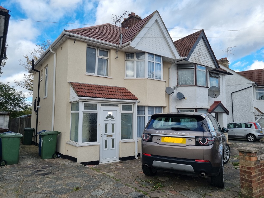 Edgware HA8